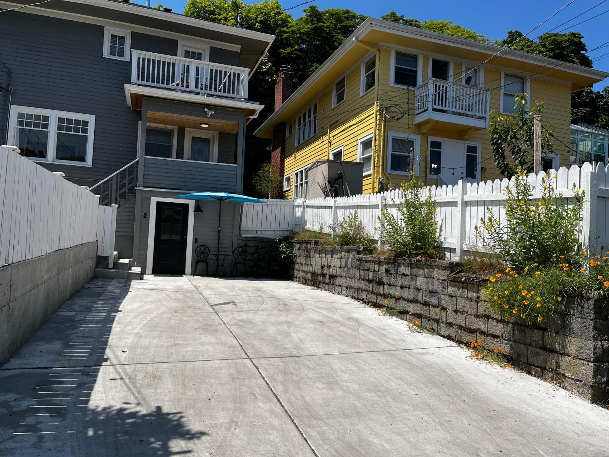 Modern And Warm House Villa Seattle Exterior photo